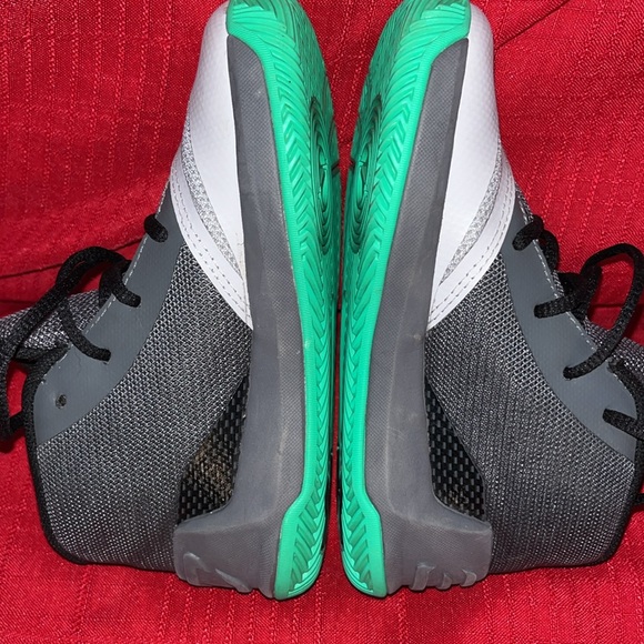 Kid’s Size 8 UNDER ARMOUR UA SC STEPH CURRY SHOES - Picture 5 of 8